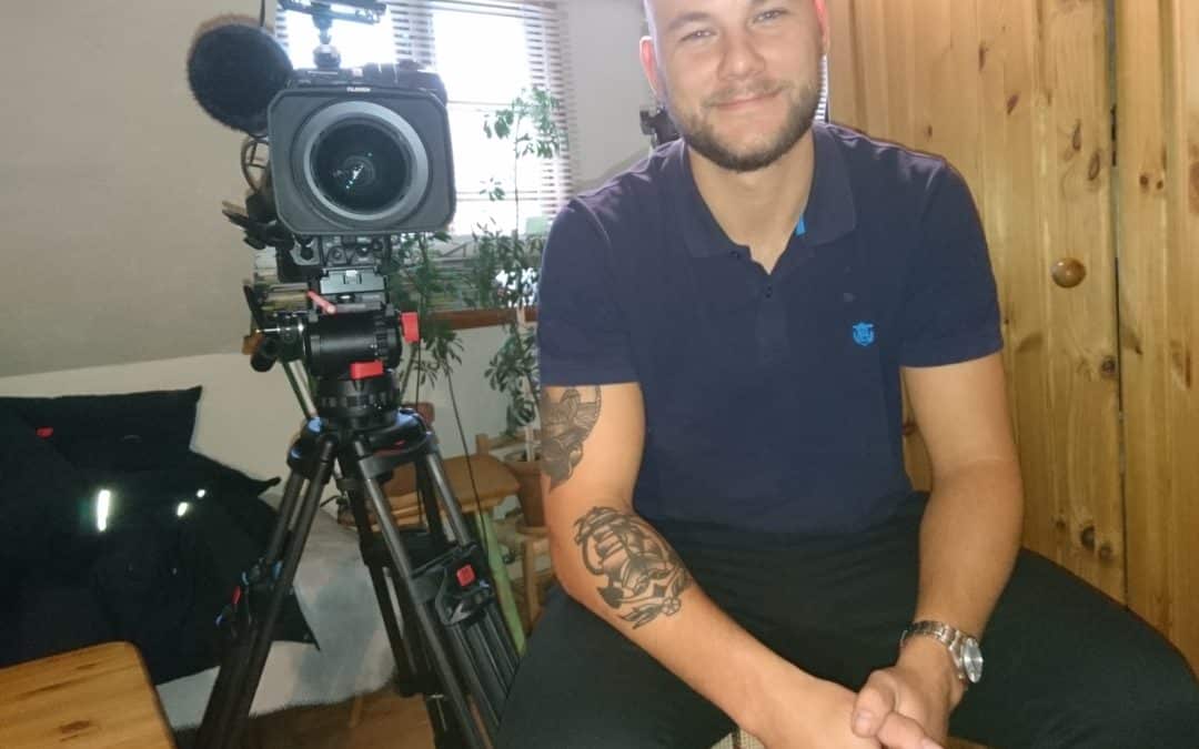 Lasse kiggede ind