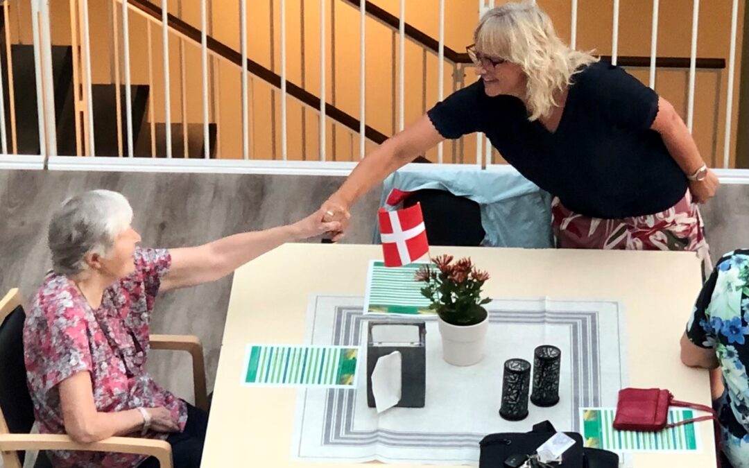 Gensynsglæde i Støberigårdens café