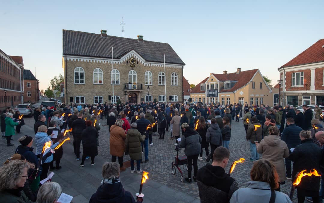 …forår og Danmark frit
