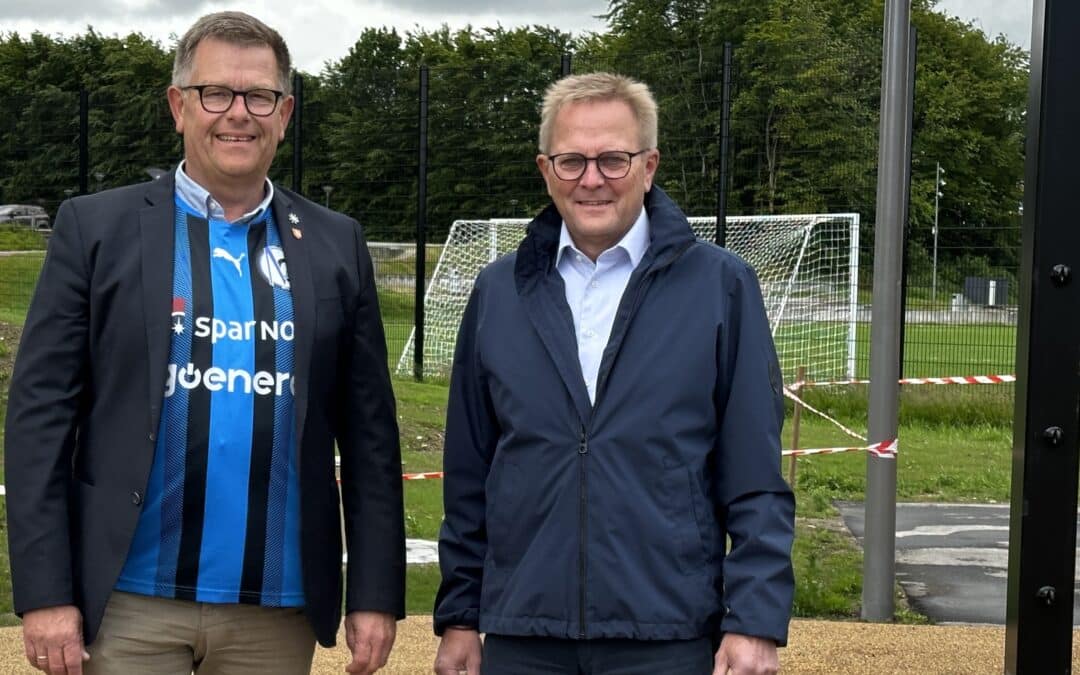 Venstremand stiller op igen