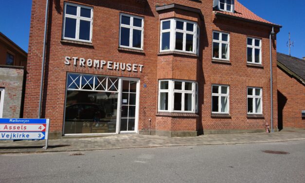 Fernisering i Strømpehuset